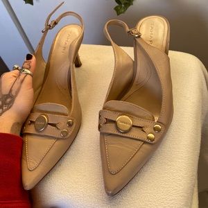 Tahari leather pointed heels, size 8